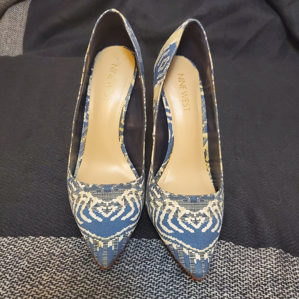 SOLD - Nine West Heels/Pumps Size 6 - Blue, White, Tan